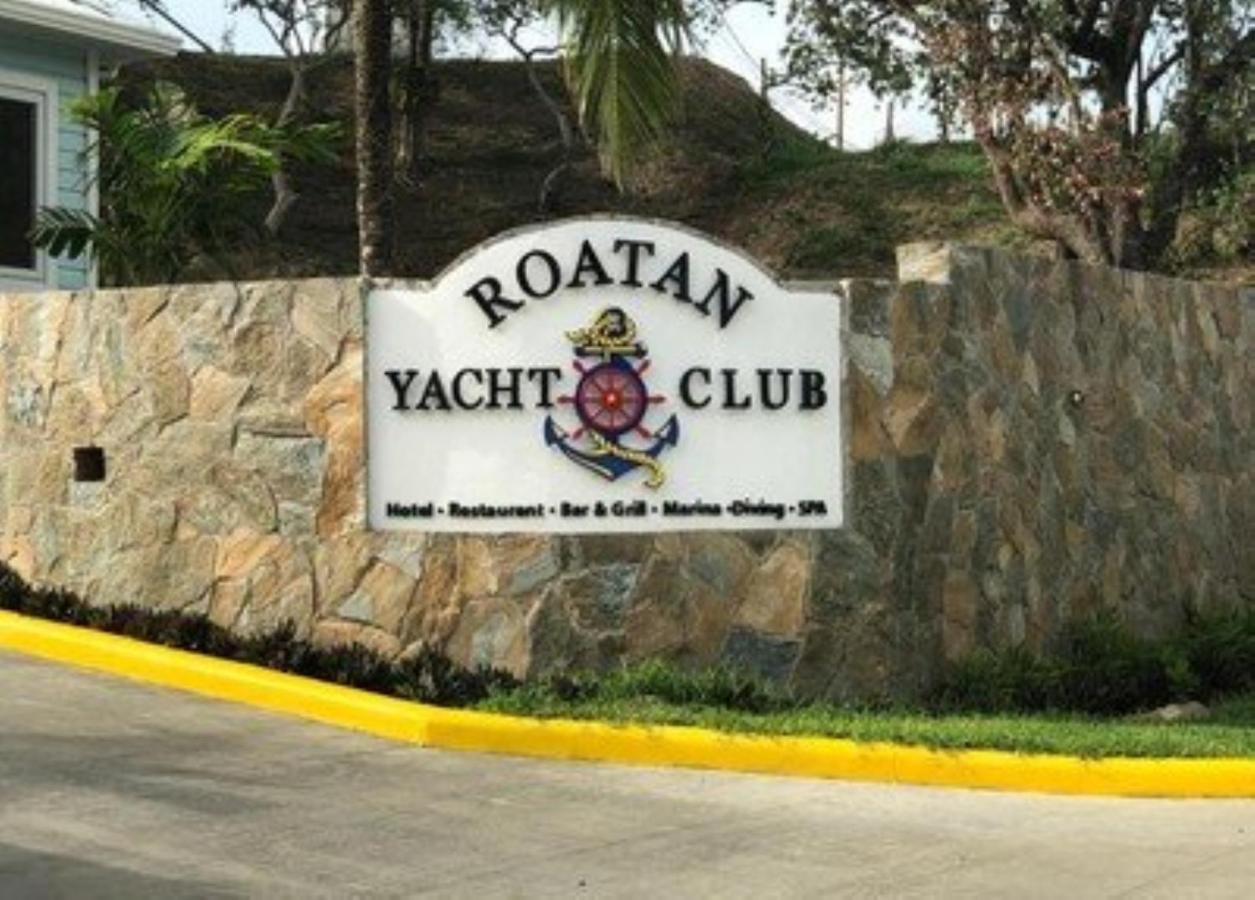 Hotel And Dive Center Roatan Yacht Club French Harbour Екстер'єр фото