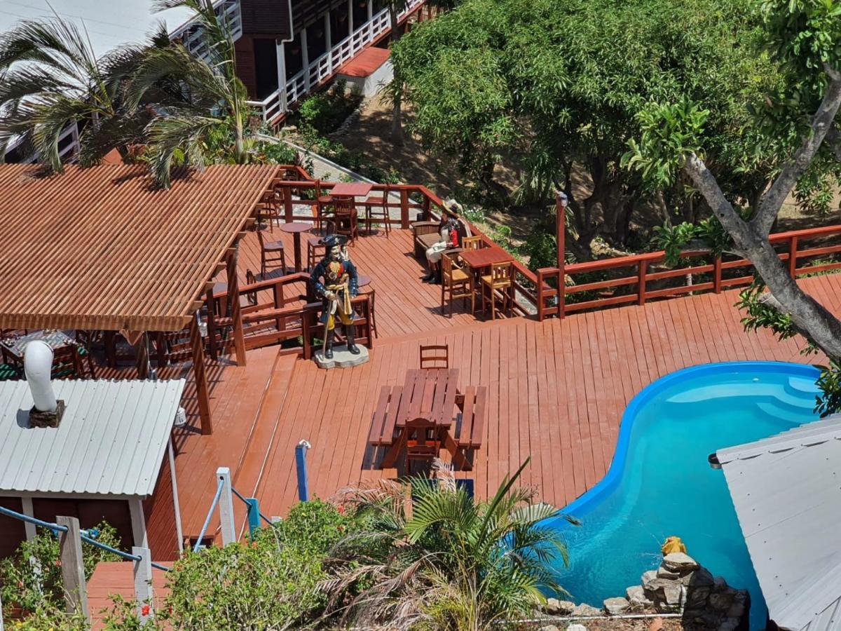 Hotel And Dive Center Roatan Yacht Club French Harbour Екстер'єр фото