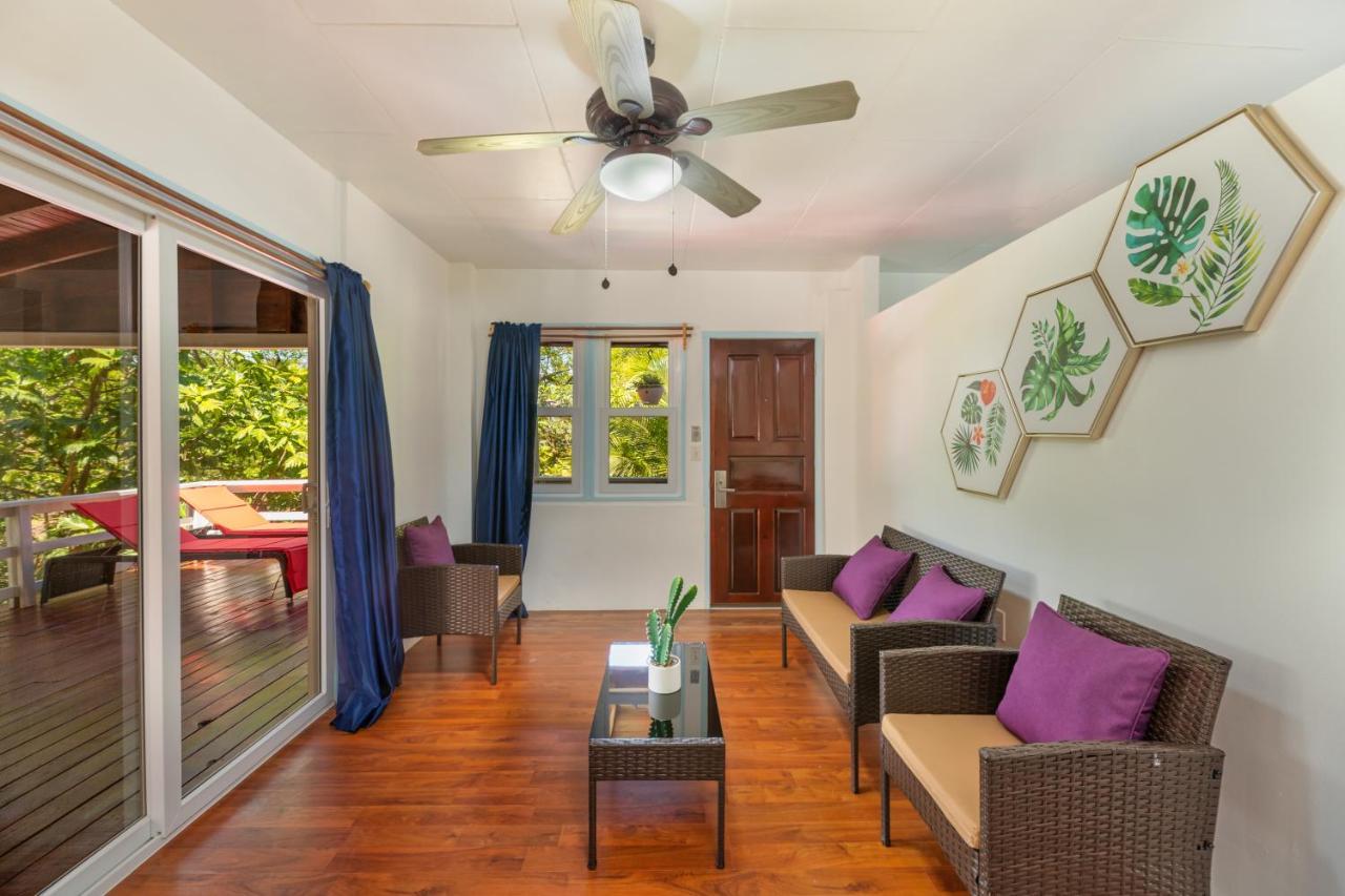 Hotel And Dive Center Roatan Yacht Club French Harbour Екстер'єр фото