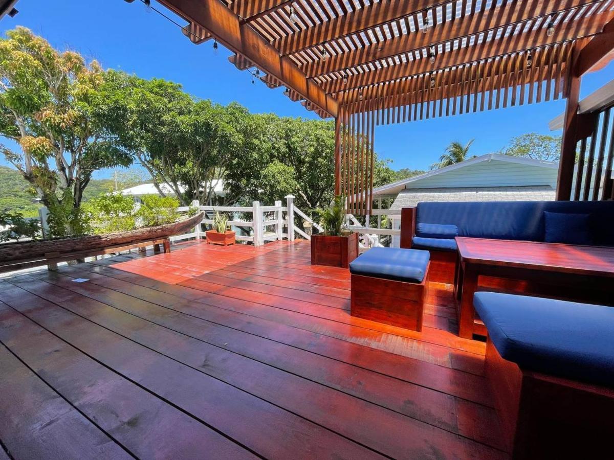 Hotel And Dive Center Roatan Yacht Club French Harbour Екстер'єр фото